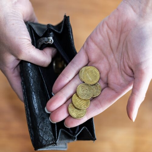 Inflație: venituri în scădere