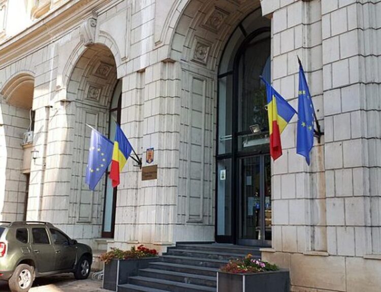 Deficit bugetar scade cu 5,87%