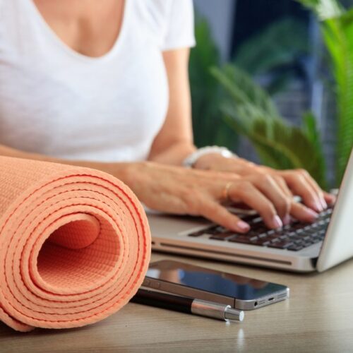 Beneficii extra-salariale în România