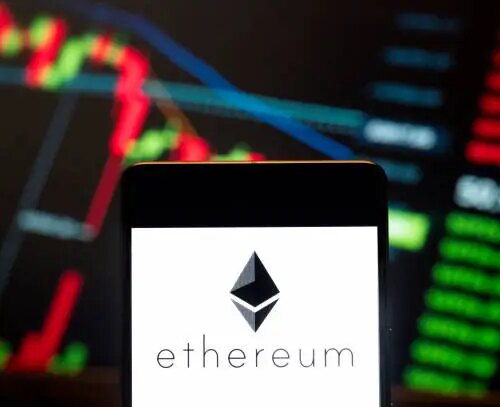 Ethereum vs Bitcoin: Avântul Se Oprește