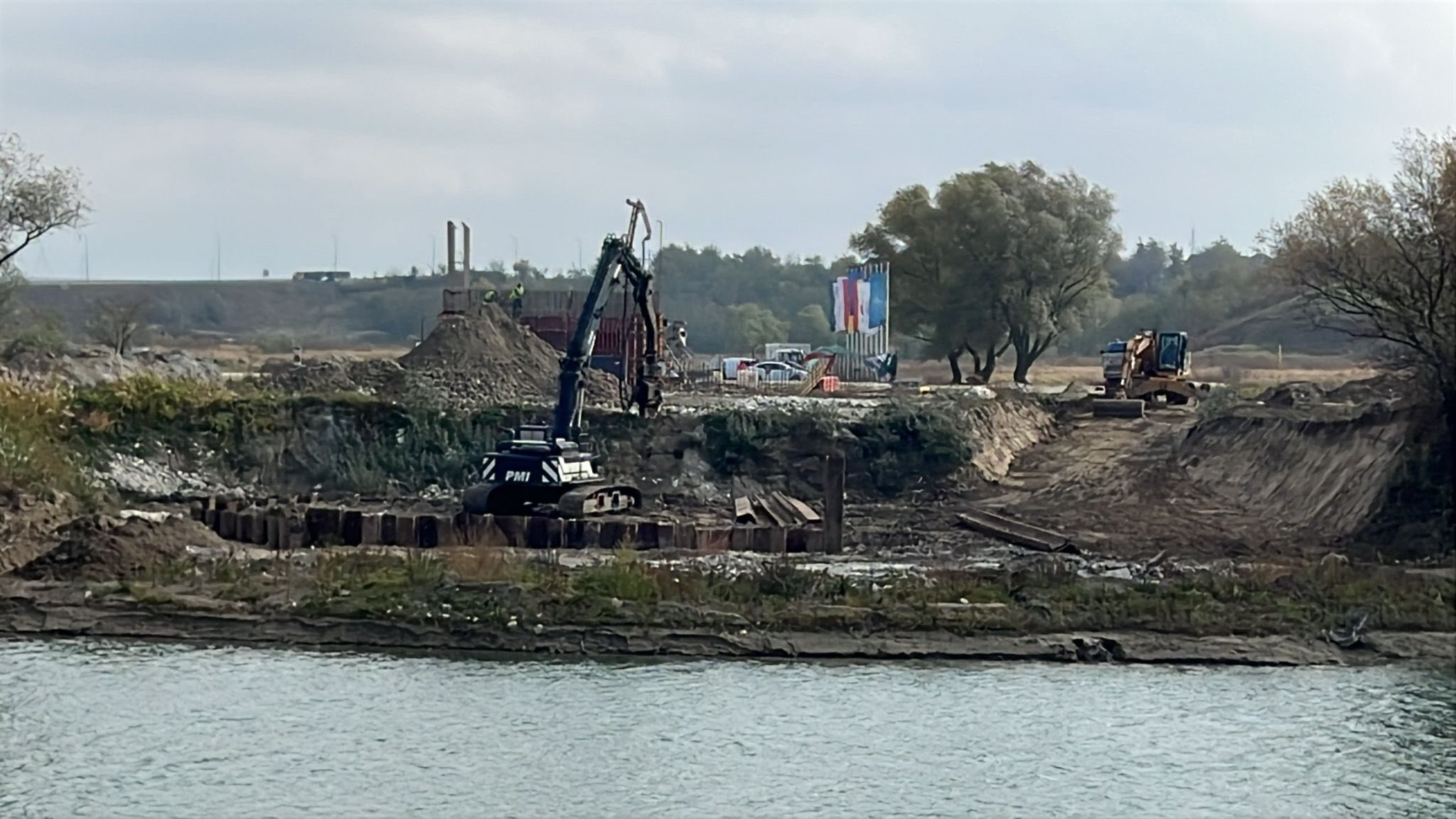 Pod autostradă România - Moldova