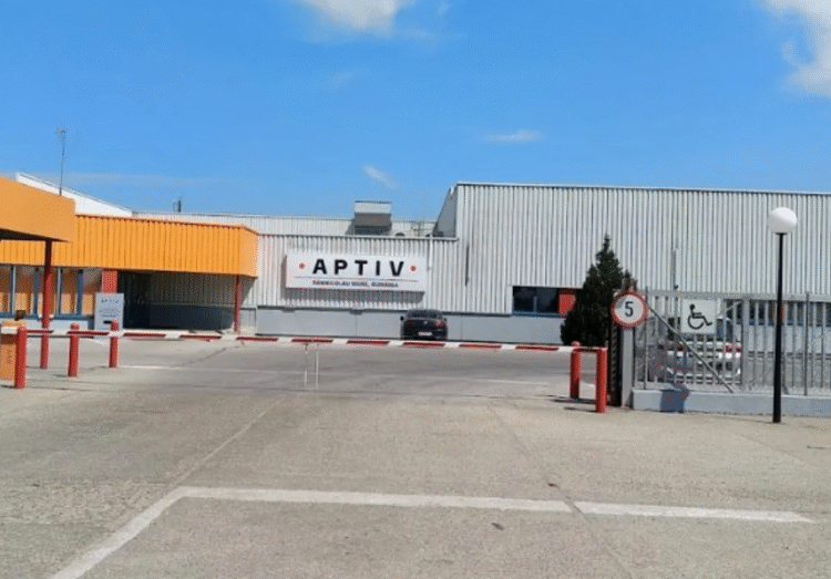 Fabrică închisă: 1000 șomeri