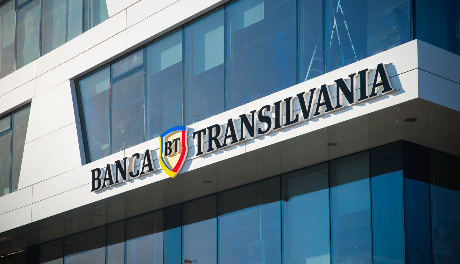 Fitch confirmă ratingul Băncii Transilvania