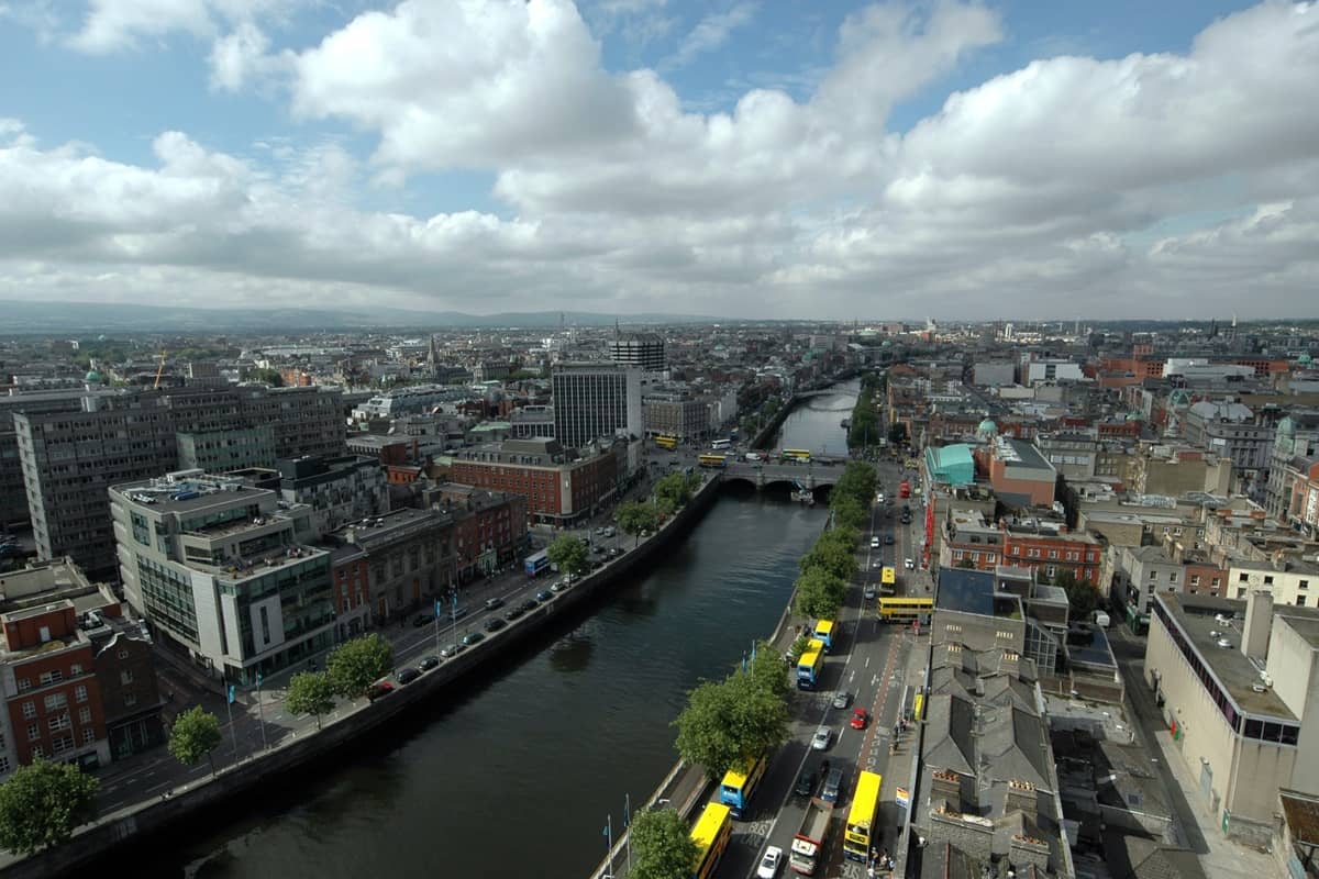 Investește în Irlanda: Oportunități Financiare