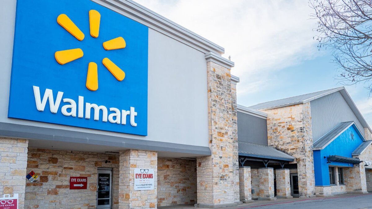 Acțiuni cu variații mari înainte de deschiderea pieței: Walmart, Hims & Hers, Carvana