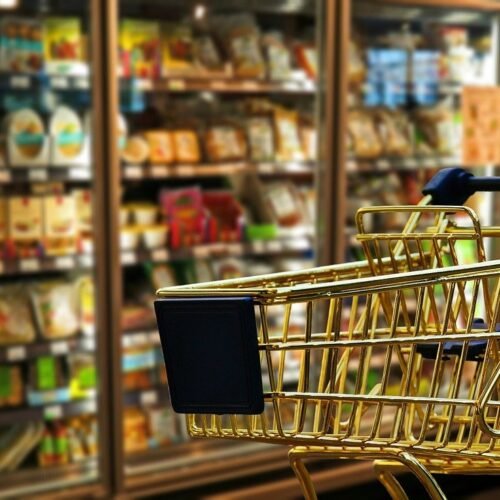 Bătălia retailerilor: Piața locală se transformă după tranzacții enorme