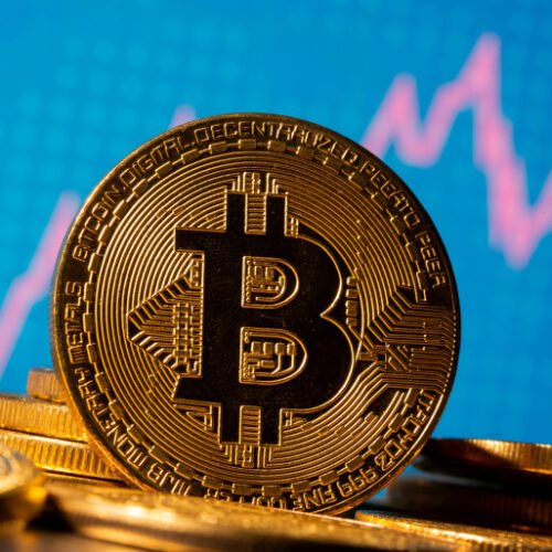 Bitcoin scade sub 80.000 dolari: Piața cripto sub presiune
