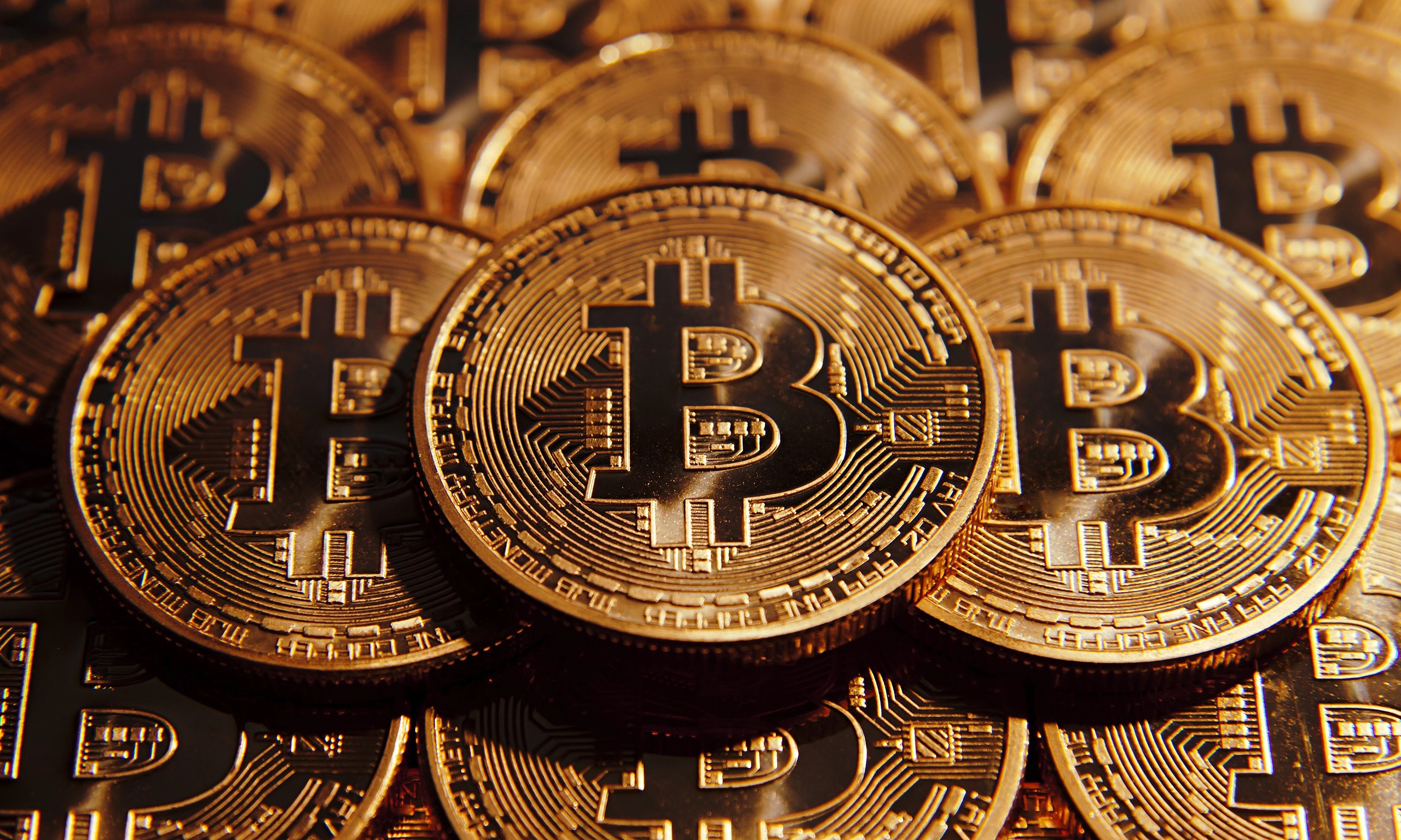 Cine controlează Bitcoin? Avertismentul lui Dan Peña