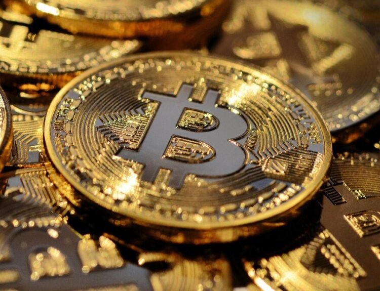Criza de încredere lovește cea mai mare criptomonedă: scădere la 76.000