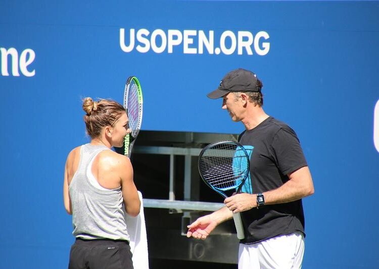 Darren Cahill, invitat special la evenimentul de retragere al Simonei Halep