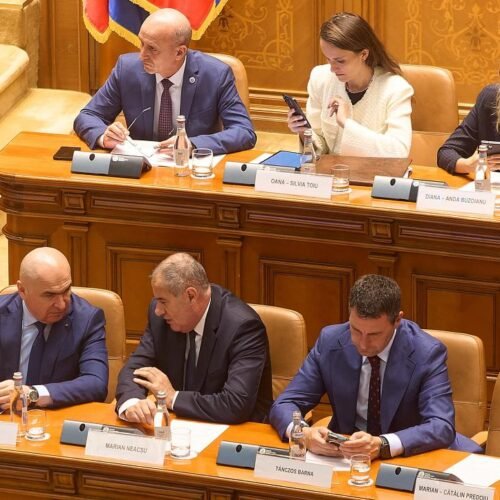 Femeile în politică: Reprezentare scăzută în România, raport 2023