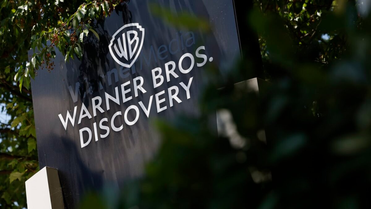 Fluctuații mari în acțiuni: Warner Bros, Paramount, Masimo și altele