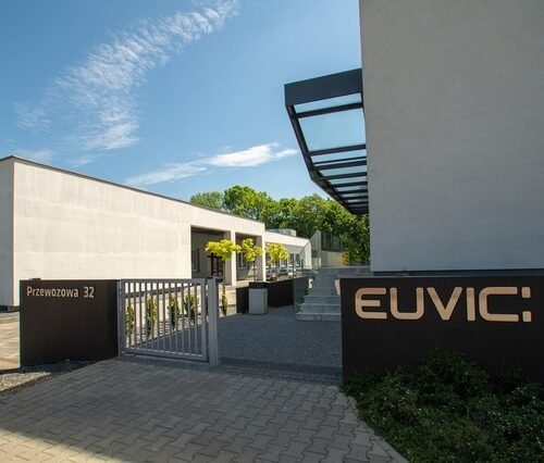 Grup tech polonez preia Yalos Labs din România