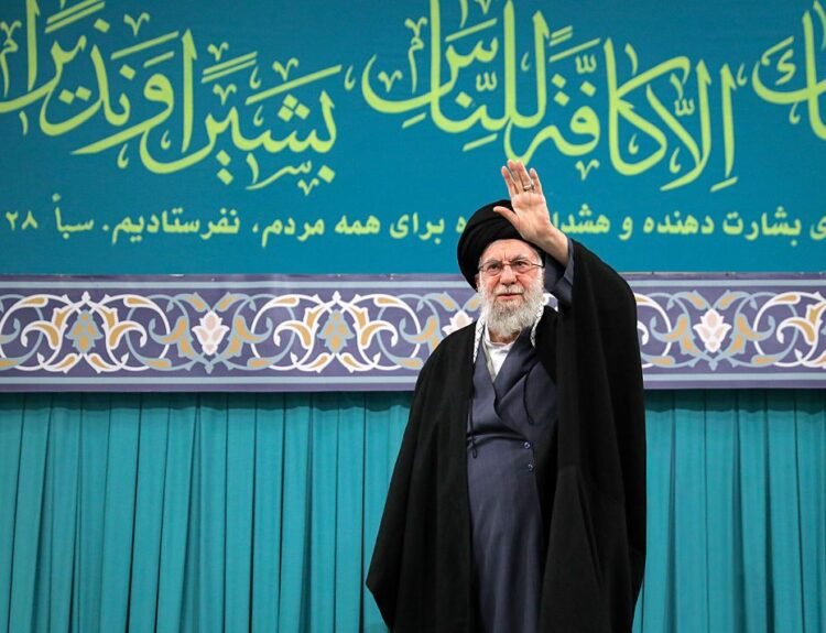 Khamenei: Liderul subestimat al Iranului în economie și putere
