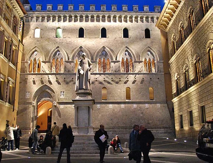 Monte dei Paschi di Siena preia Mediobanca pentru profit de 3,7 miliarde euro