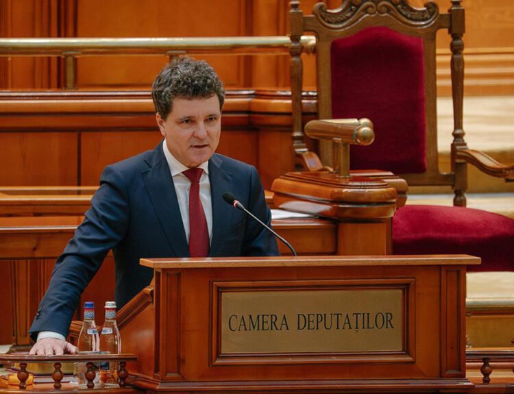 Nicusor Dan: Romania, observator la intalnirea Consiliului pentru Pace