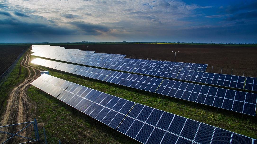 România: Creștere economică fără emisii - Lider EU 2026