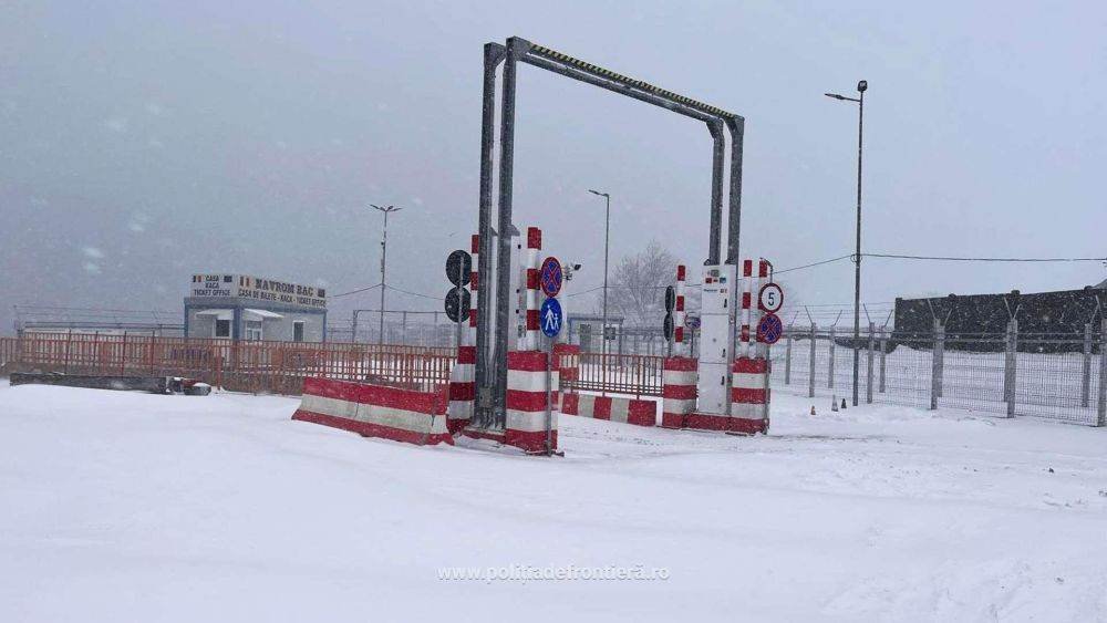 Suspendarea trecerii bacului pentru camioane la Isaccea-Orlovca
