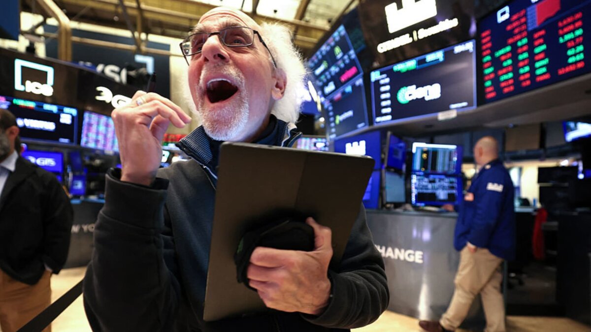 Trei factori esențiali care au impulsionat bursa Wall Street