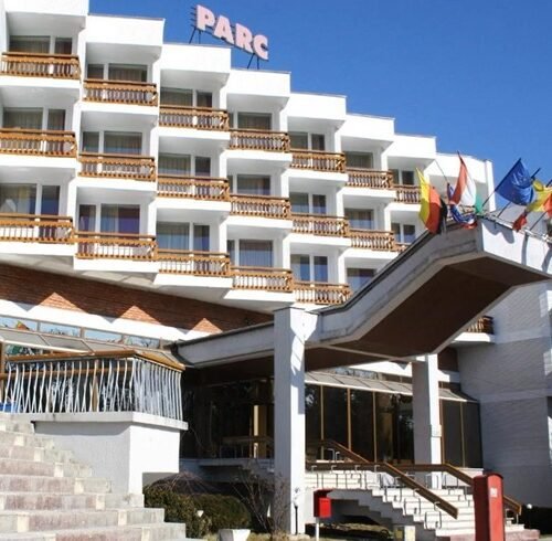 Bursa scade cu 0,5%; Transilvania Investments vinde hoteluri
