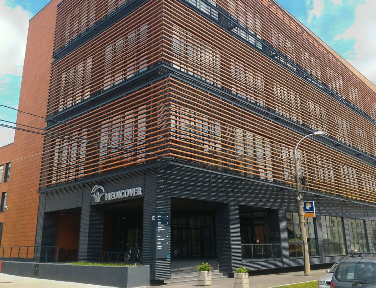 Clădirile de birouri transformate în centre medicale emergente