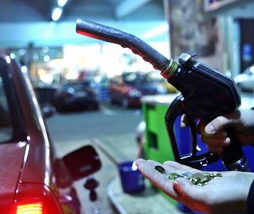 Consultanții fiscali cer amânarea creșterii accizelor la carburanți