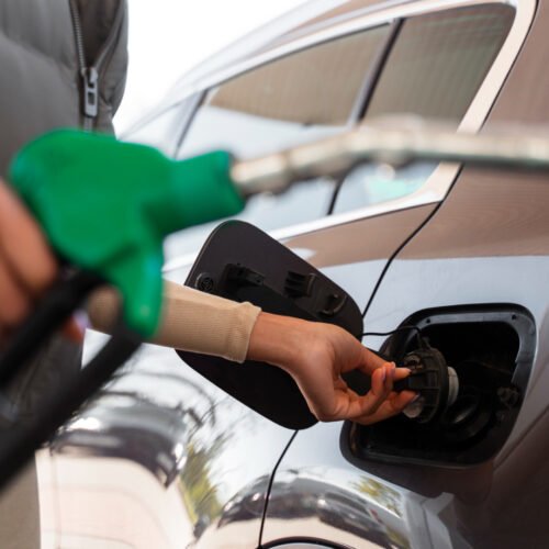 Evoluția prețurilor carburanților în România: creșteri semnificative în 2026