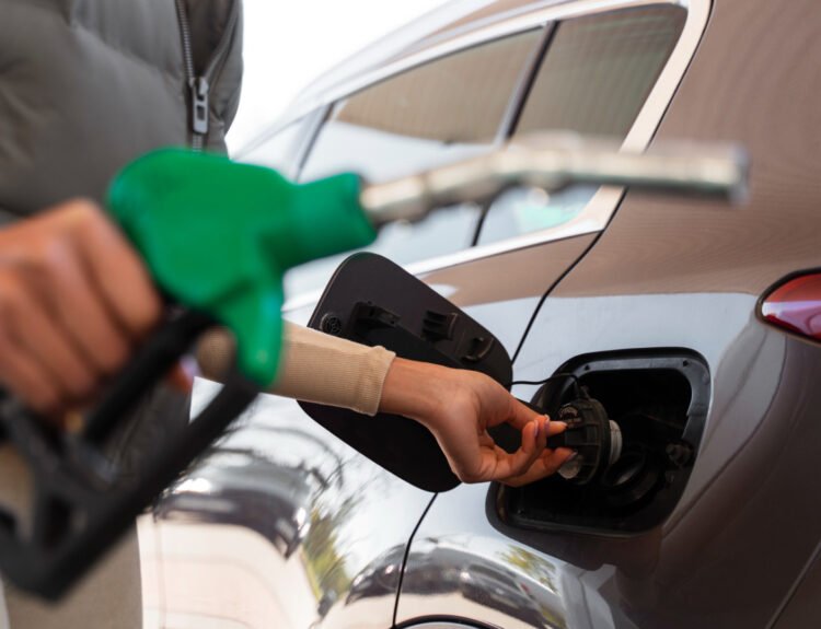 Evoluția prețurilor carburanților în România: creșteri semnificative în 2026