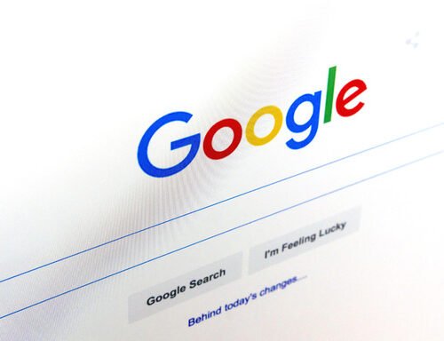 Google revizuiește titlurile știrilor: Impactul asupra fluxului informațional