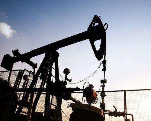 Kuweit anunță forță majoră și scade producția de petrol