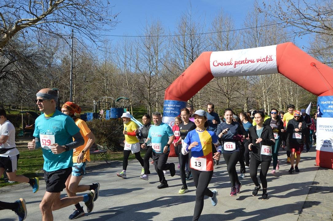 Maratonul "Run for Life": Sprijin pentru 50 de mame vulnerabile