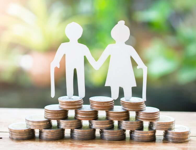 Pensia medie a românilor a crescut cu aproape 14% în 2023