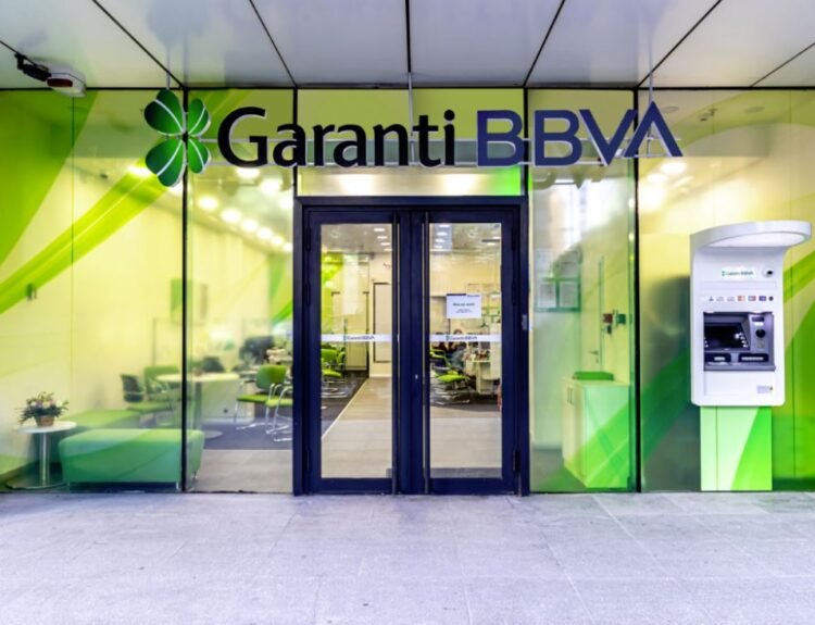 Raiffeisen achiziționează Garanti Bank pentru 591 milioane euro