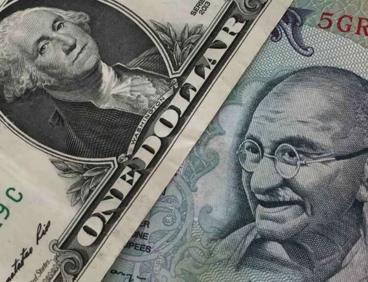 Rupia indiană riscă să atingă noi minime istorice după refuzul Iranului
