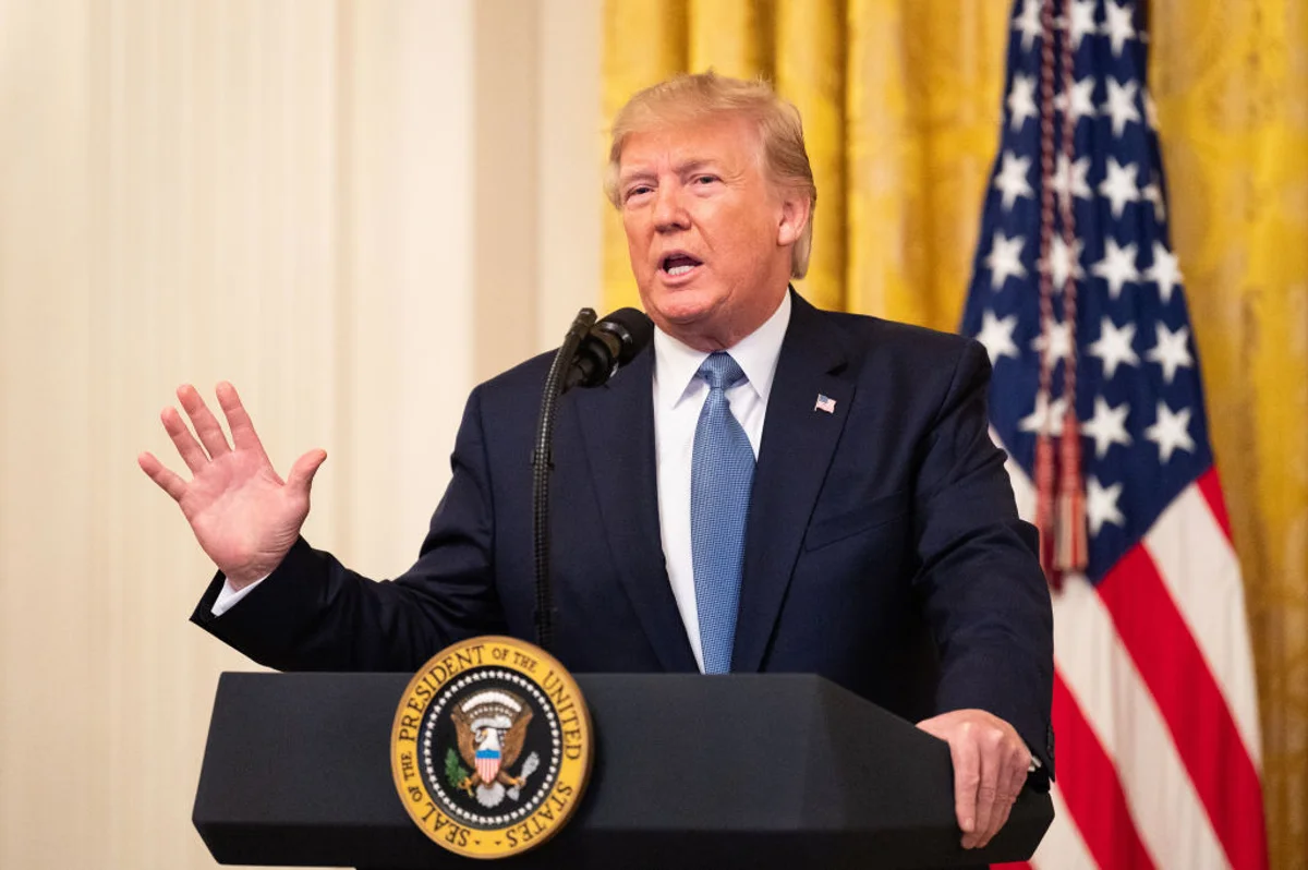 Trump se întâlnește cu CEO-ul Coinbase, Brian Armstrong