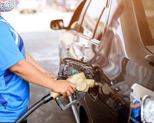 „Importanța menținerii prețurilor carburanților sub 10 lei”