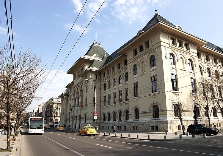 Autoritățile din București implementează „aparate climatice” pentru vreme extremă