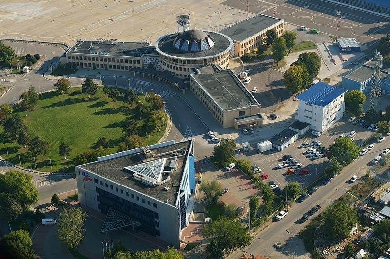 Băneasa: Licitații pentru modernizarea celui de-al doilea aeroport
