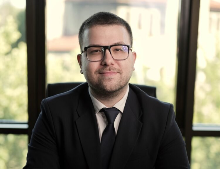 Investiția în Aur: Siguranță sau Risc în Timpuri de Conflicte?