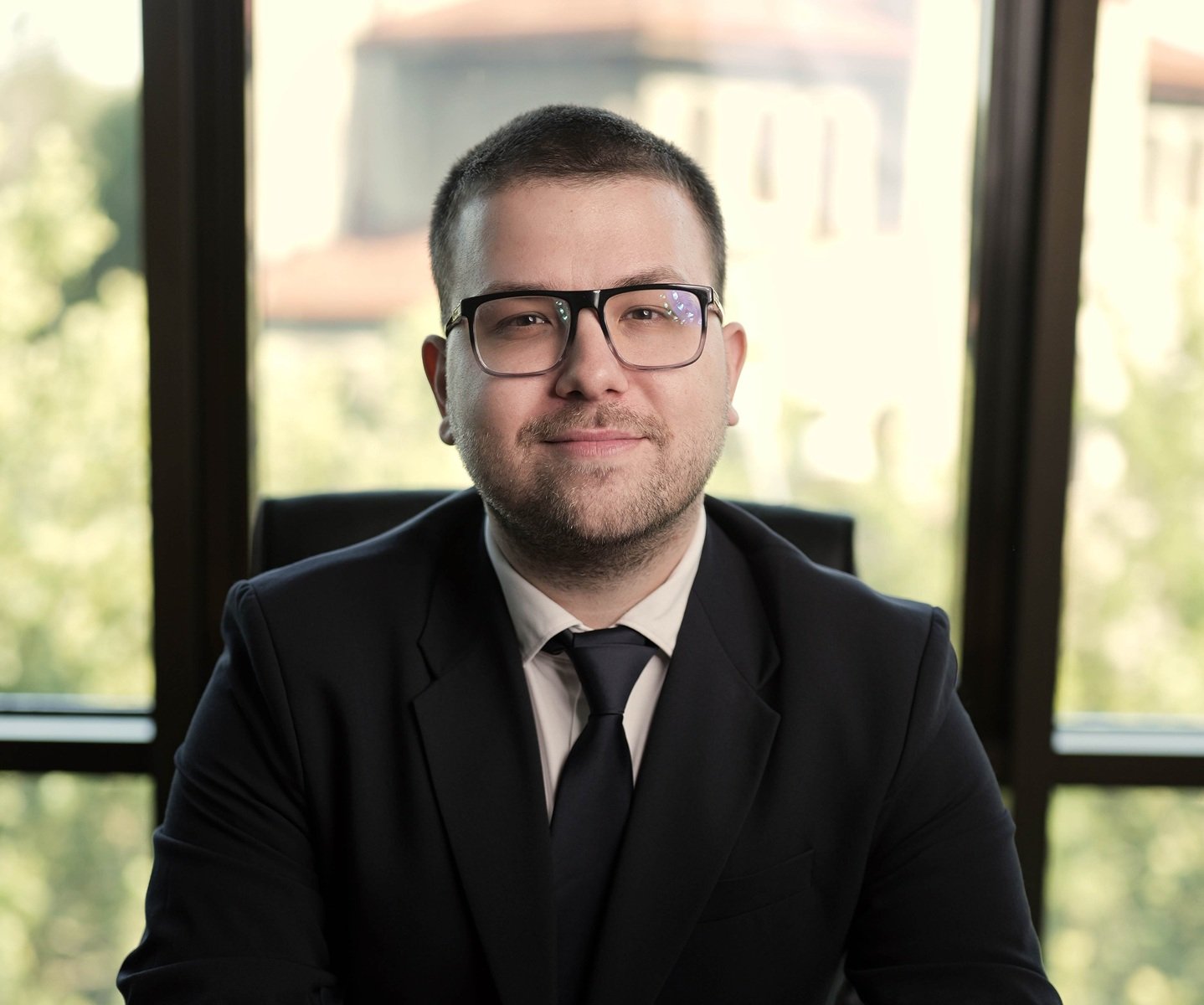 Investiția în Aur: Siguranță sau Risc în Timpuri de Conflicte?