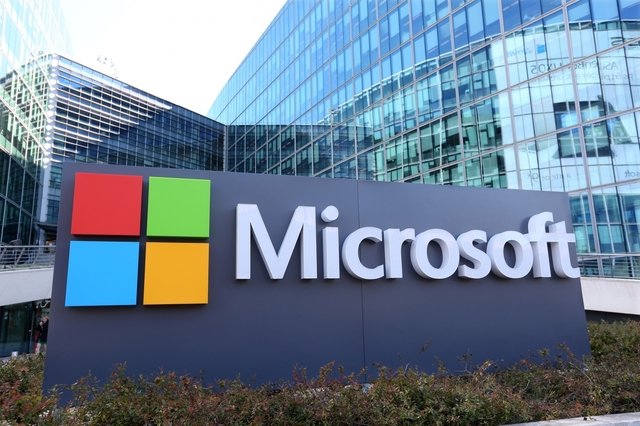 Microsoft, pusă sub lupă în Marea Britanie pentru software-ul de business