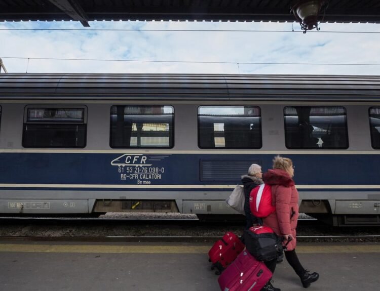 Românii evită călătoriile cu trenul în 2025, arată un raport