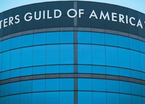 Sindicatul scenariştilor americani încheie o înţelegere cu studiourile