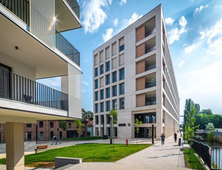 Vânzarea Record Park Cluj: tranzacție imobiliară de top în România