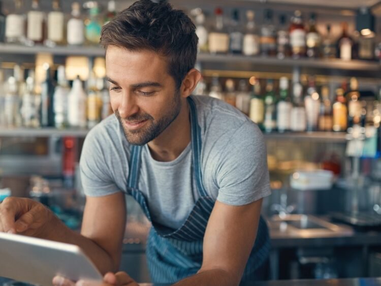 21% dintre angajați au lucrat în weekenduri în 2025