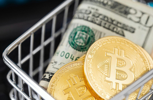 Bătălia Bitcoin: SUA își rezervă criptomonede, UE reglementează