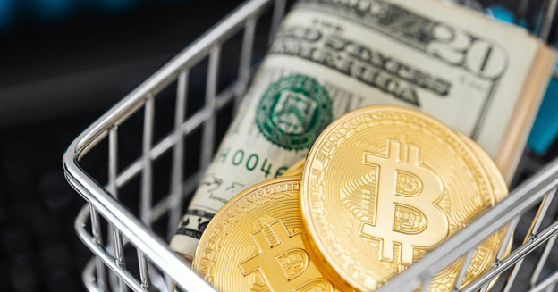 Bătălia Bitcoin: SUA își rezervă criptomonede, UE reglementează