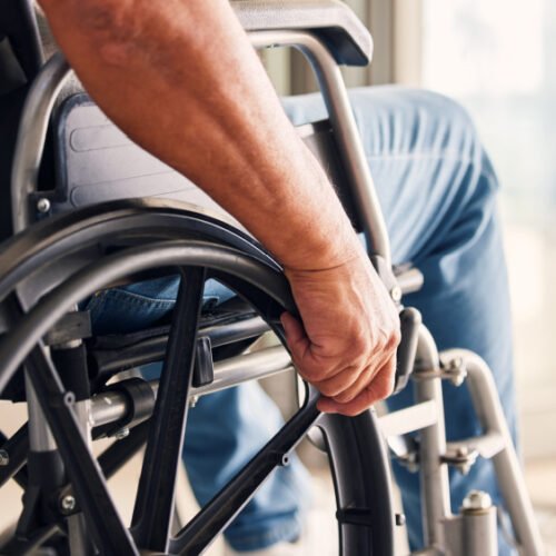 Discriminarea zilnică a persoanelor cu dizabilități în 2026