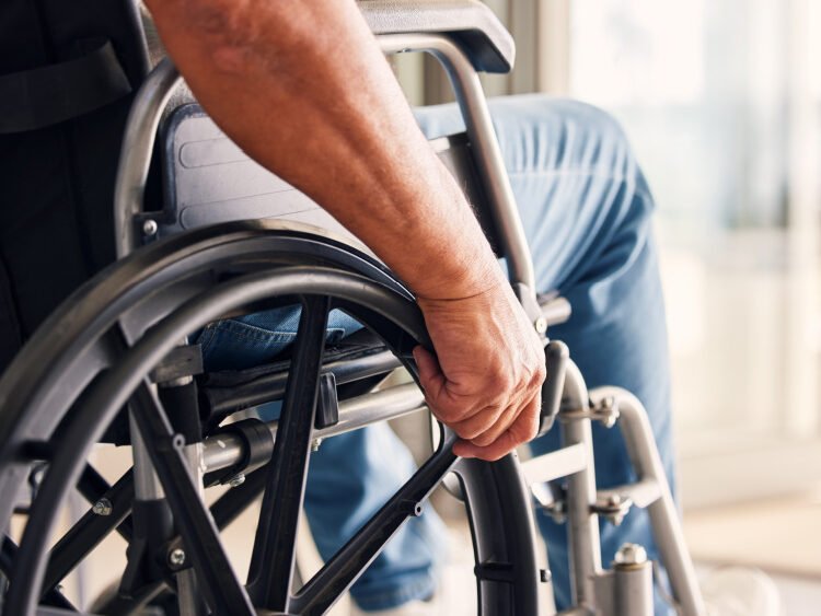 Discriminarea zilnică a persoanelor cu dizabilități în 2026
