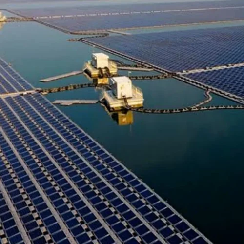 Hidroelectrica investește 90 MW în panouri solare pe râul Olt